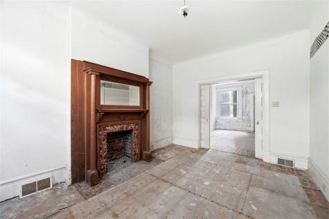 2107 Perrysville Avenue Perry Hilltop PA 15214