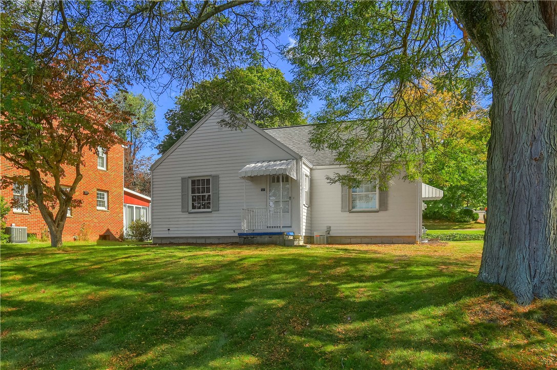 727 Pershing Street Ellwood City PA 16117
