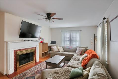 727 Pershing Street Ellwood City PA 16117