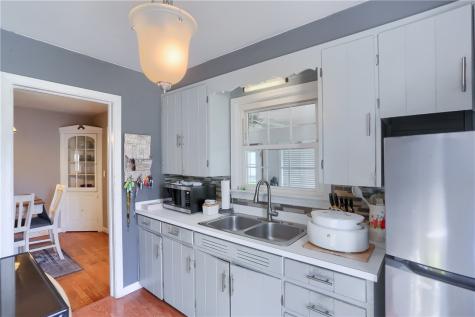 727 Pershing Street Ellwood City PA 16117