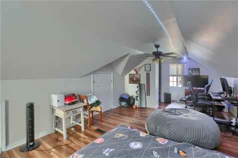727 Pershing Street Ellwood City PA 16117