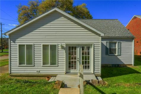 727 Pershing Street Ellwood City PA 16117