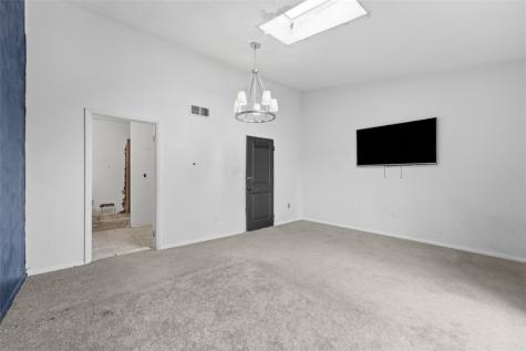 413 Agatha Street Pitcairn PA 15140