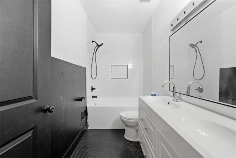 413 Agatha Street Pitcairn PA 15140