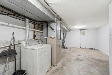 413 Agatha Street Pitcairn PA 15140
