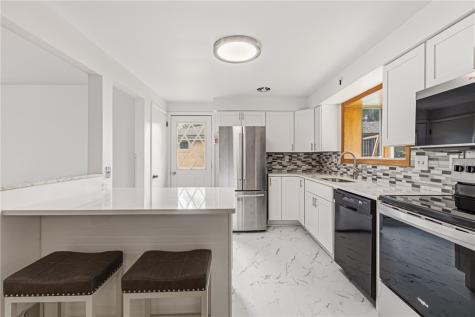 86 Thorncrest Drive Stowe Township PA 15136
