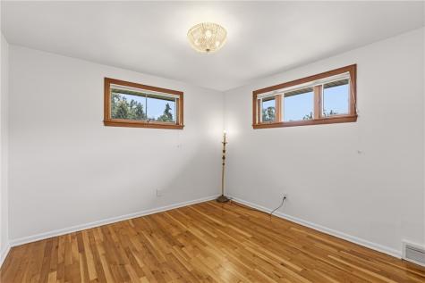 86 Thorncrest Drive Stowe Township PA 15136
