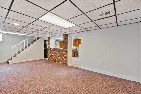 86 Thorncrest Drive Stowe Township PA 15136