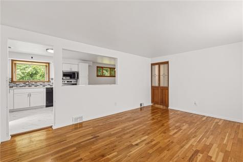 86 Thorncrest Drive Stowe Township PA 15136