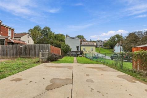 2432 Patterson Street South Side PA 15203