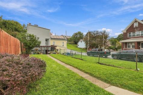 2432 Patterson Street South Side PA 15203