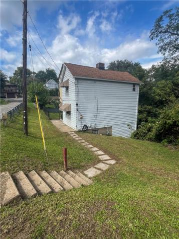 1360 Center Street Mckees Rocks PA 15136