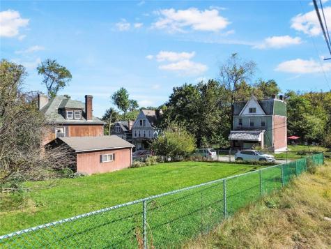 507 Warsaw Street East Hills PA 15221