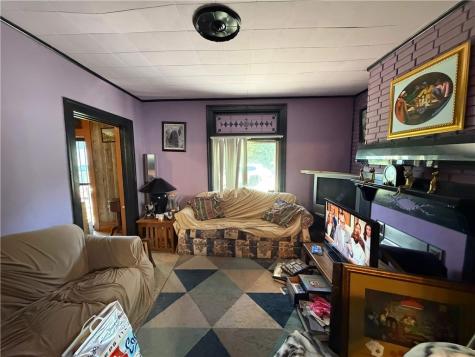 507 Warsaw Street East Hills PA 15221