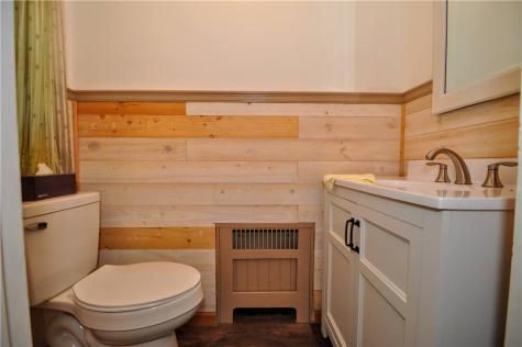246 Center Avenue Elizabeth Township/boro PA 15037