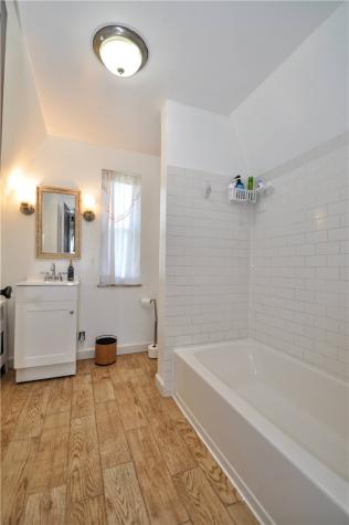246 Center Avenue Elizabeth Township/boro PA 15037
