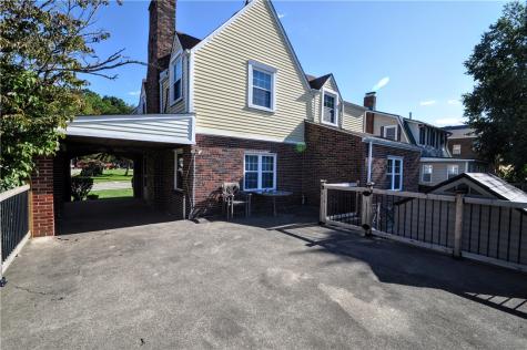 246 Center Avenue Elizabeth Township/boro PA 15037