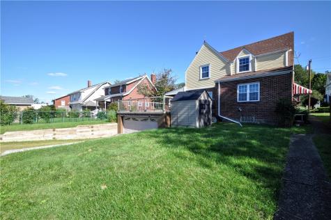 246 Center Avenue Elizabeth Township/boro PA 15037
