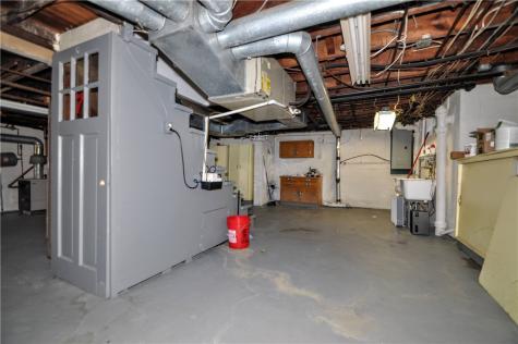 246 Center Avenue Elizabeth Township/boro PA 15037