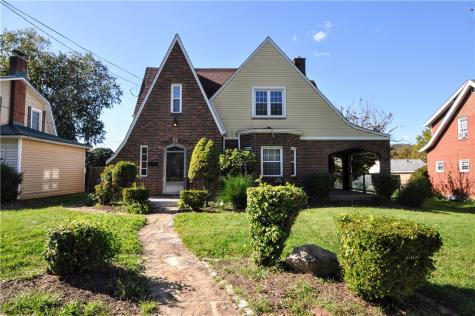 246 Center Avenue Elizabeth Township/boro PA 15037