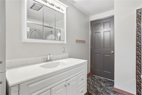 103 Seville Ross Township PA 15214