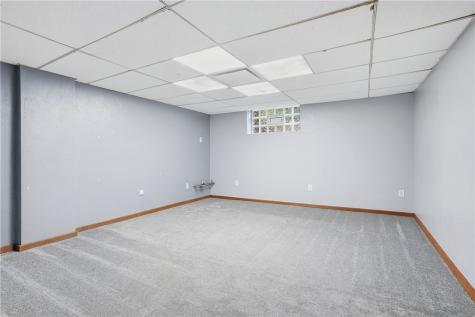 103 Seville Ross Township PA 15214