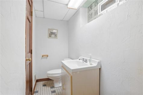 103 Seville Ross Township PA 15214