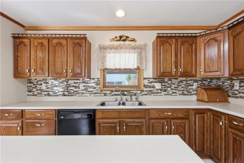 10 Whitetail Drive Chartiers PA 15301