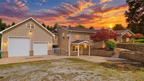 10 Whitetail Drive Chartiers PA 15301