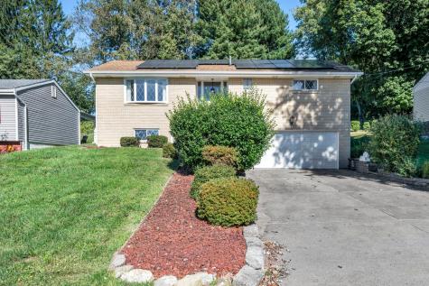 107 Connie Park Drive Kennedy Township PA 15136