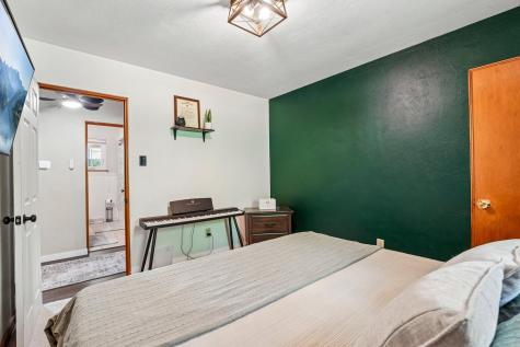 228 Walnut Street Chartiers PA 15342