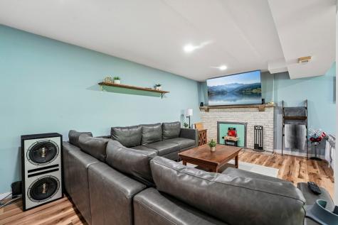 228 Walnut Street Chartiers PA 15342