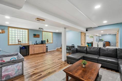 228 Walnut Street Chartiers PA 15342