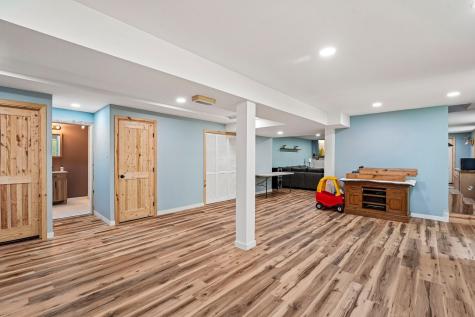 228 Walnut Street Chartiers PA 15342