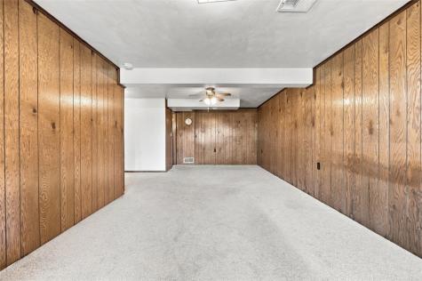 121 Oak Hill Drive South Strabane PA 15301