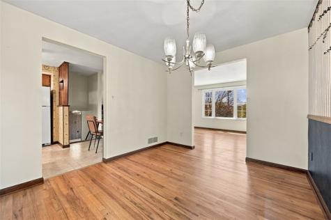 121 Oak Hill Drive South Strabane PA 15301