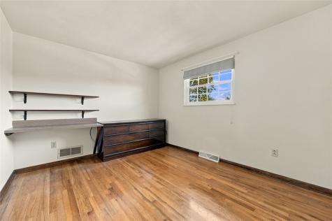 121 Oak Hill Drive South Strabane PA 15301