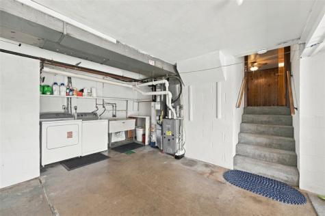 121 Oak Hill Drive South Strabane PA 15301