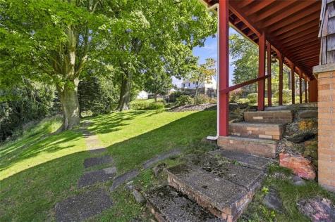121 Oak Hill Drive South Strabane PA 15301
