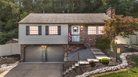 14 Fawnvue Drive Robinson Township PA 15136