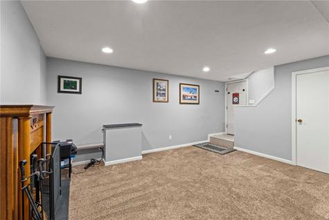 14 Fawnvue Drive Robinson Township PA 15136