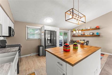 14 Fawnvue Drive Robinson Township PA 15136