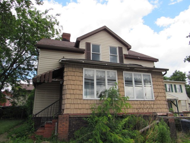 743 Spence Way Mt Pleasant Boro PA 15666