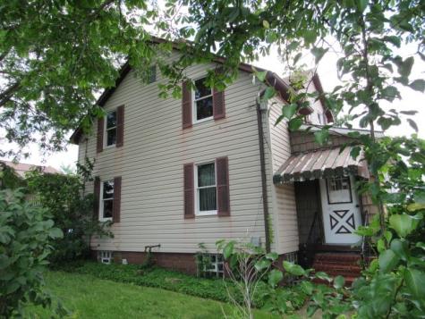 743 Spence Way Mt Pleasant Boro PA 15666