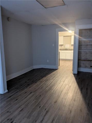 946 Beaver Road Ambridge PA 15003