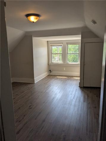 946 Beaver Road Ambridge PA 15003