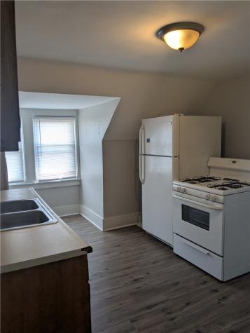 946 Beaver Road Ambridge PA 15003