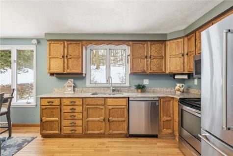 21 W Hillcrest Road Nottingham PA 15330