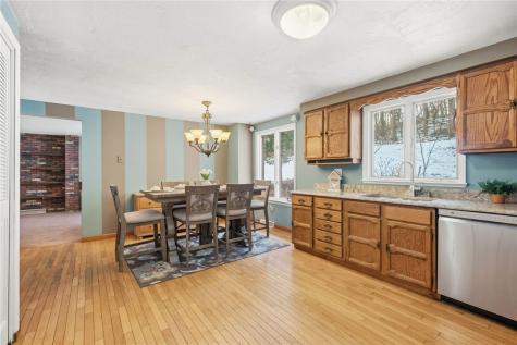 21 W Hillcrest Road Nottingham PA 15330