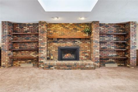 21 W Hillcrest Road Nottingham PA 15330